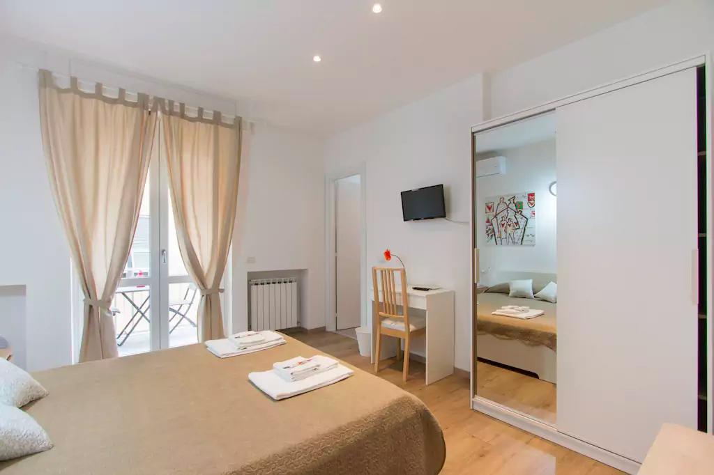 Via Colombo Holiday Rooms Λα Σπέτσια Δωμάτιο φωτογραφία