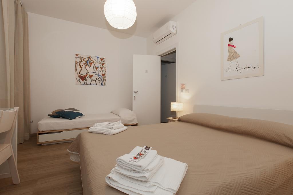 Via Colombo Holiday Rooms Λα Σπέτσια Δωμάτιο φωτογραφία
