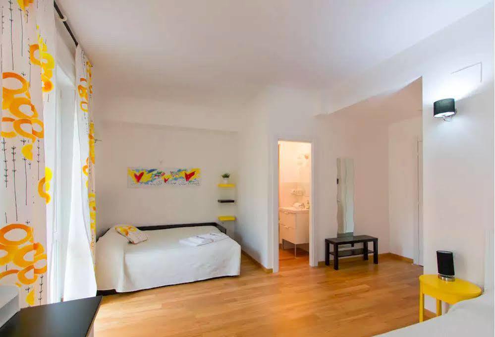 Via Colombo Holiday Rooms Λα Σπέτσια Εξωτερικό φωτογραφία