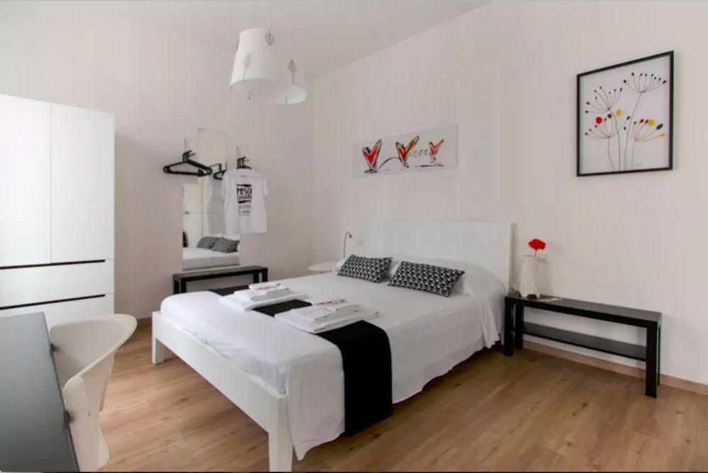Via Colombo Holiday Rooms Λα Σπέτσια Εξωτερικό φωτογραφία